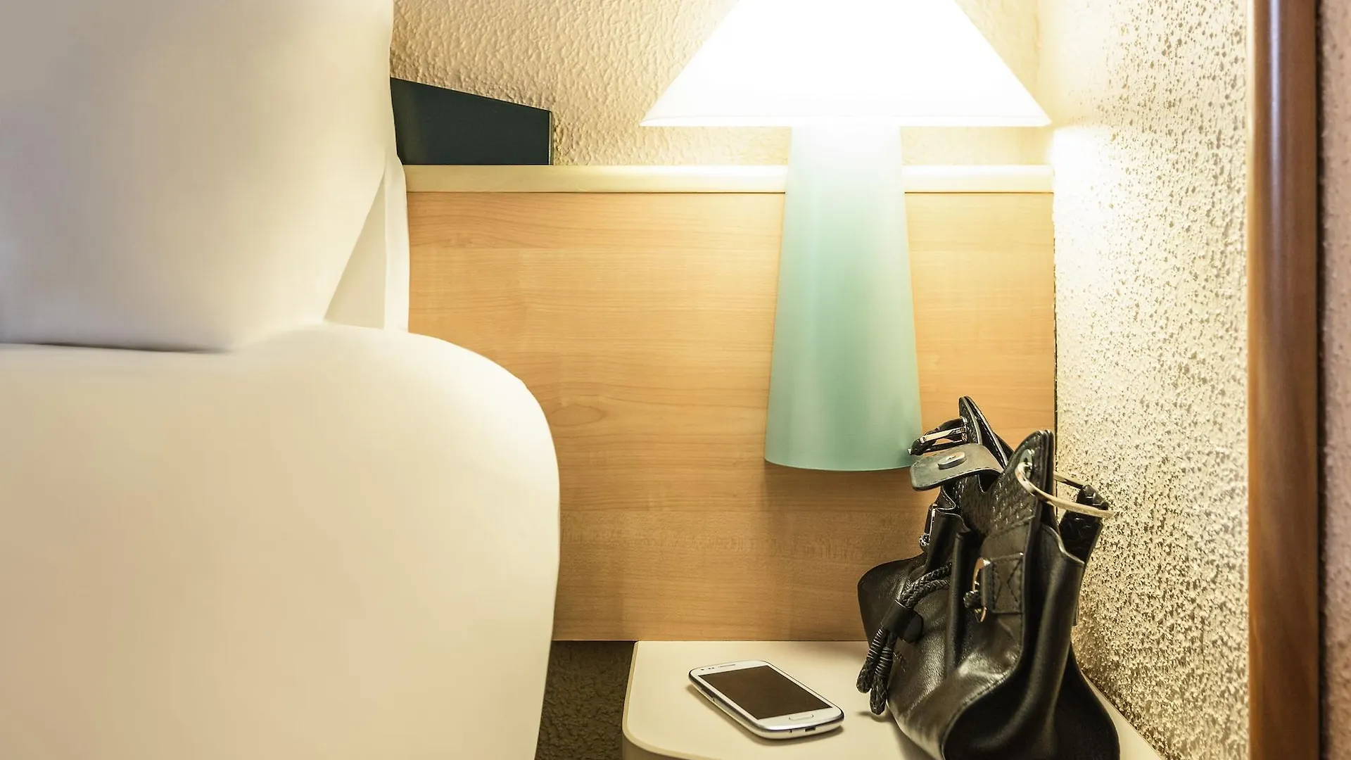 Hotel Ibis Lyon Est Bron