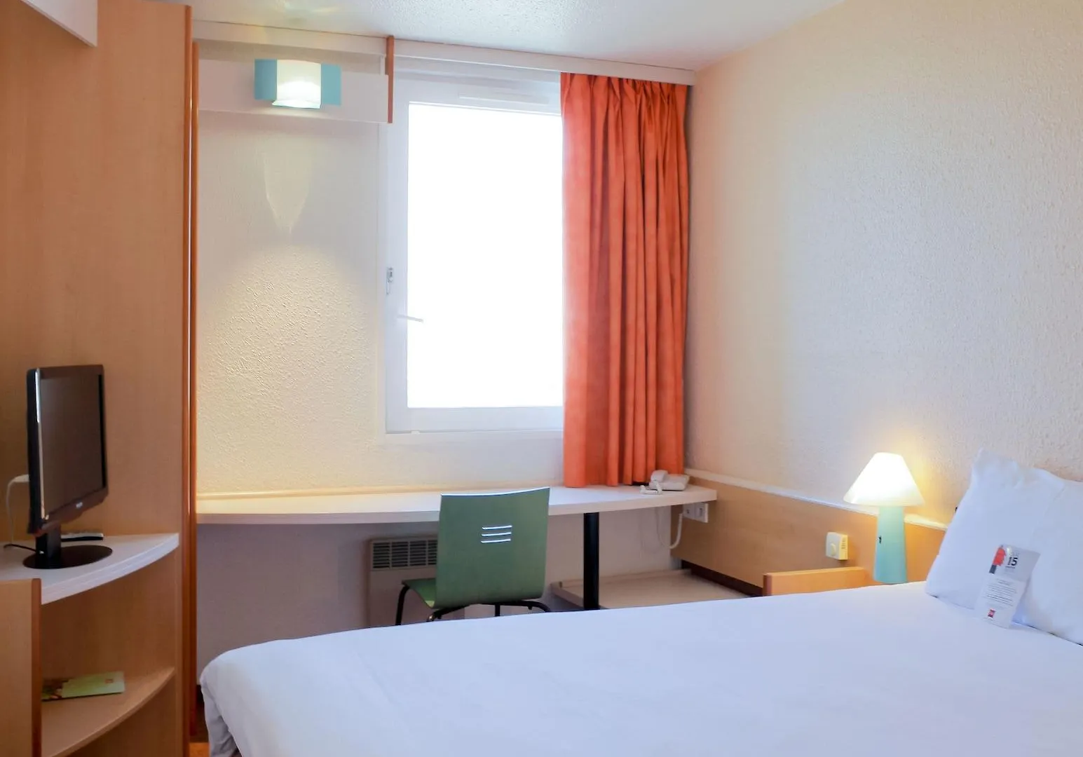 Hotel Ibis Lyon Est Bron