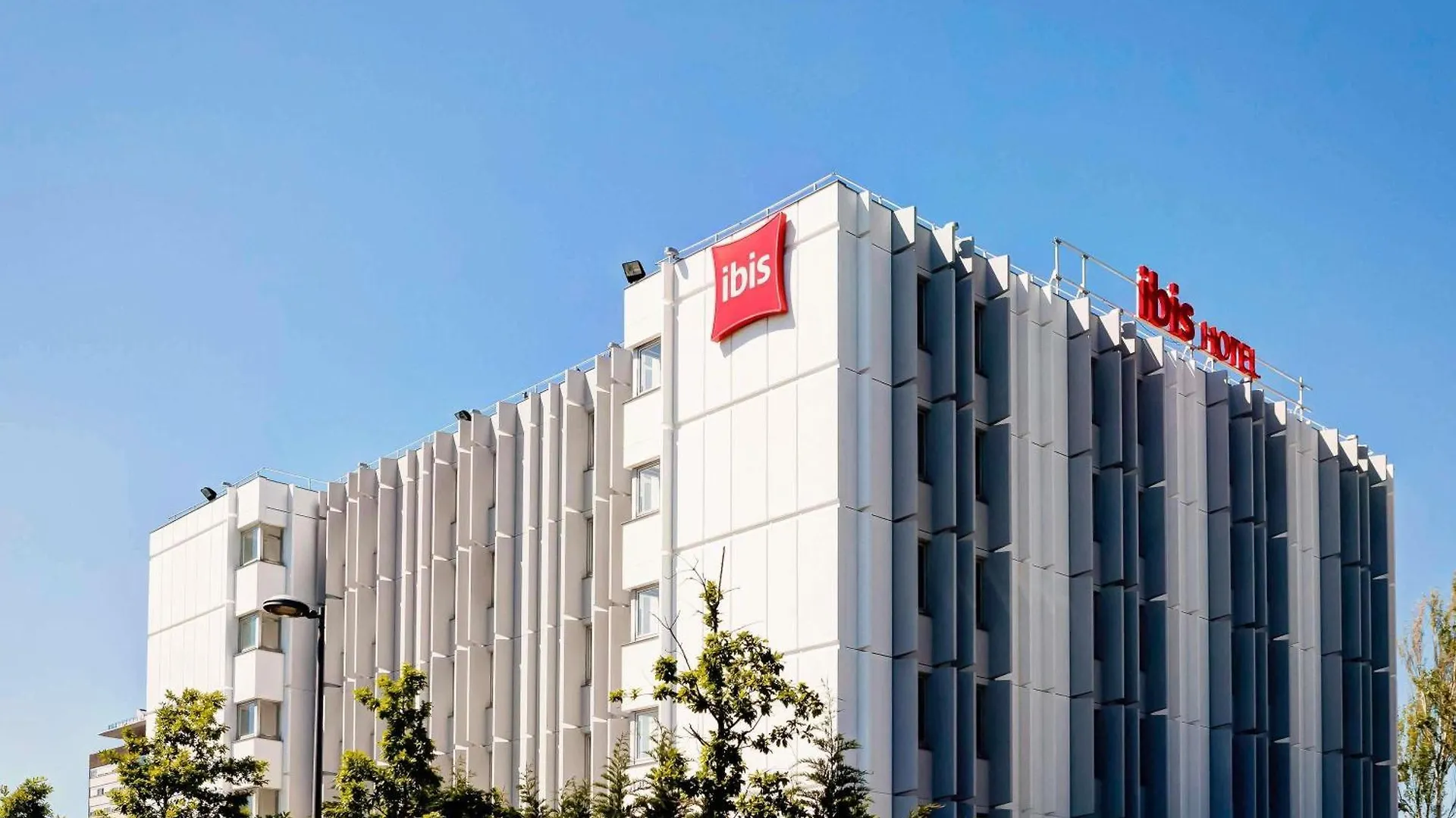 Hotel Ibis Lyon Est Bron