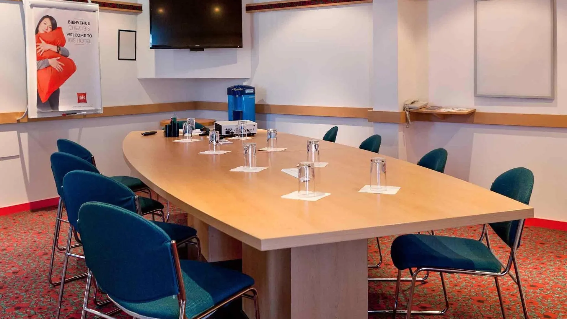 Hotel Ibis Lyon Est Bron