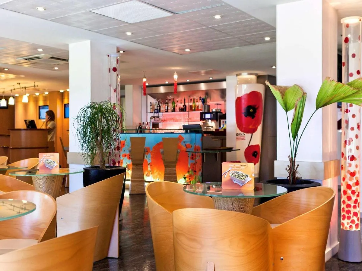 Hotel Ibis Lyon Est Bron